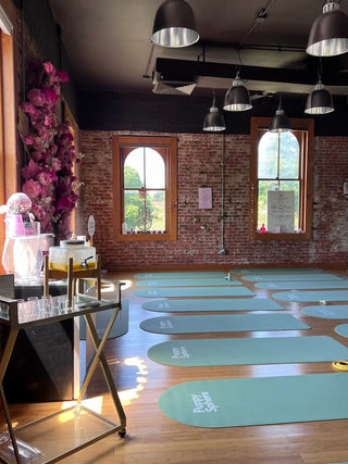Long Island Puppy Yoga